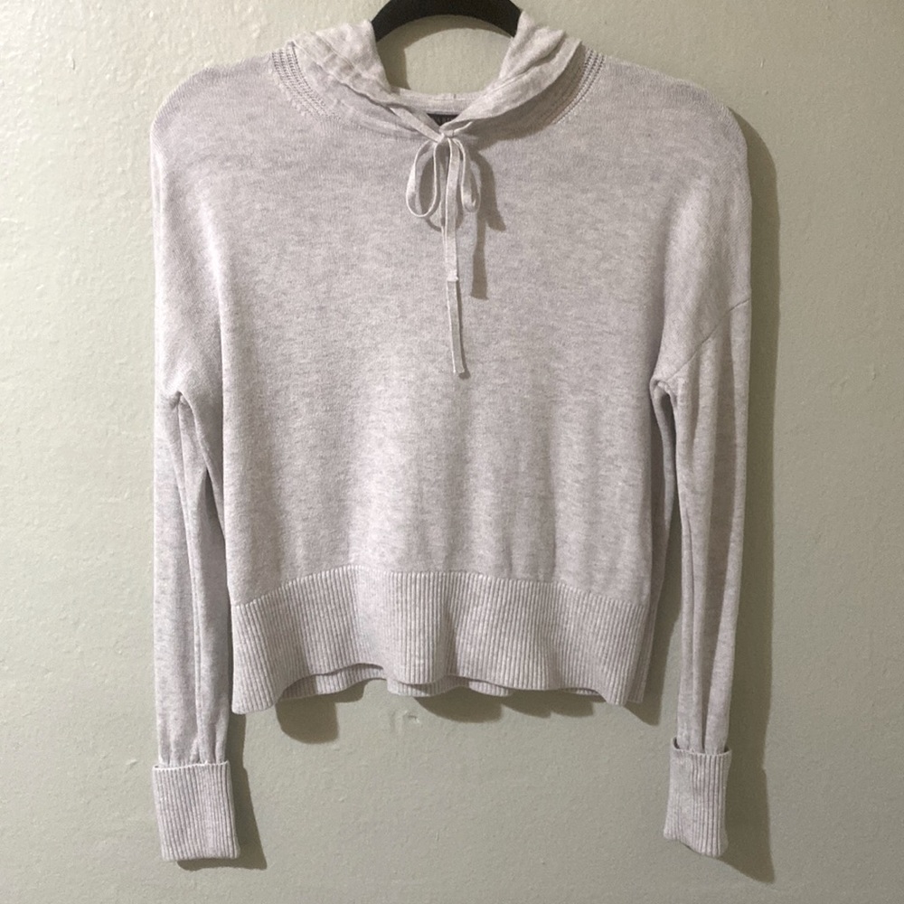 Light Pullover Sweatshirt